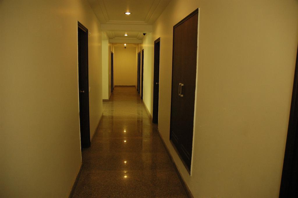 Airport Hotel Daya Capitol Nové Dillí Exteriér fotografie