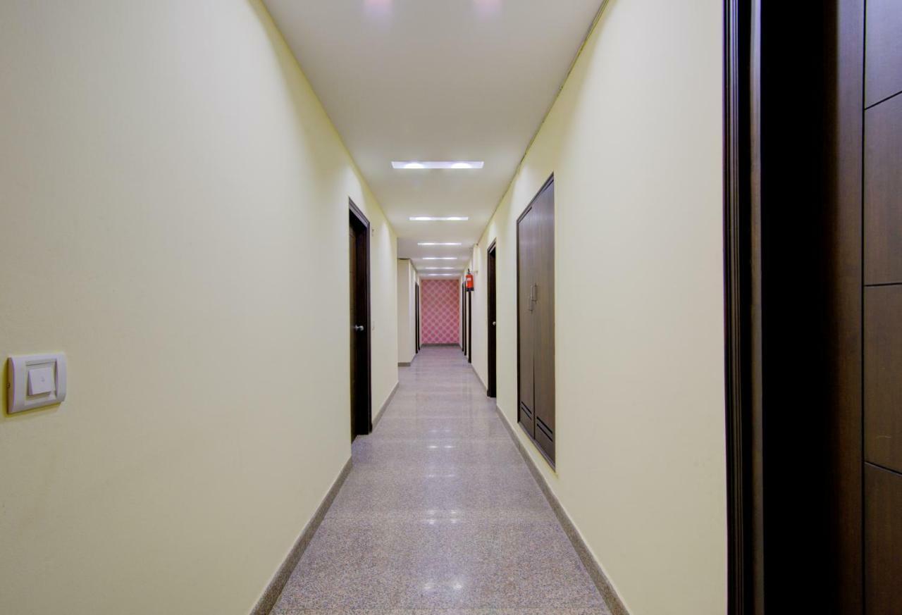 Airport Hotel Daya Capitol Nové Dillí Exteriér fotografie