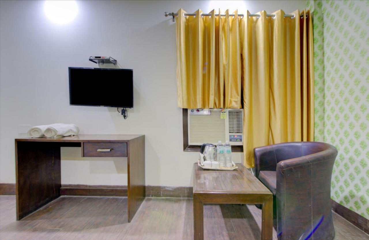 Airport Hotel Daya Capitol Nové Dillí Exteriér fotografie
